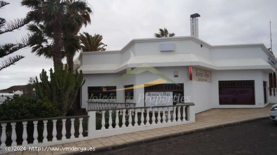 Centro Comercial en Charco Del Palo - Haría