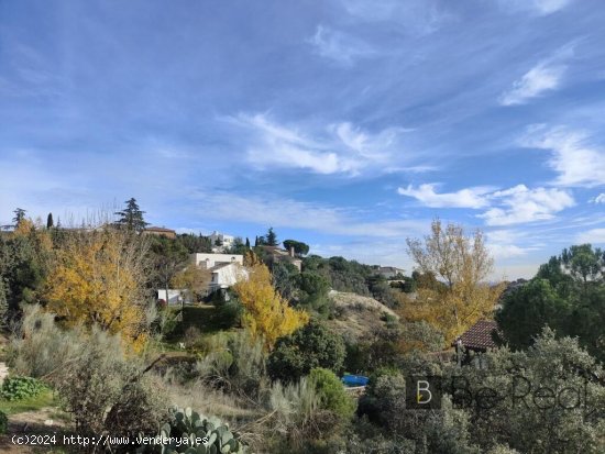 ¡OPORTUNIDAD! TERRENO EDIFICABLE EN LA EXCLUSIVA URBANIZACIÓN MIRADOR DEL ROMERO, VALDEMORILLO