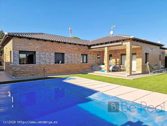 HABITACIÓN PARA ESTUDIANTES EN ALQUILER DE TEMPORADA, CON TODO INCLUIDO, EN VILLANUEVA DE LA CAÑAD