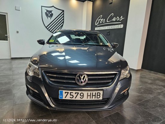 Volkswagen Passat CC 2.0 TDI BlueMotion - Oliva