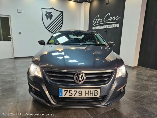 Volkswagen Passat CC 2.0 TDI BlueMotion - Oliva