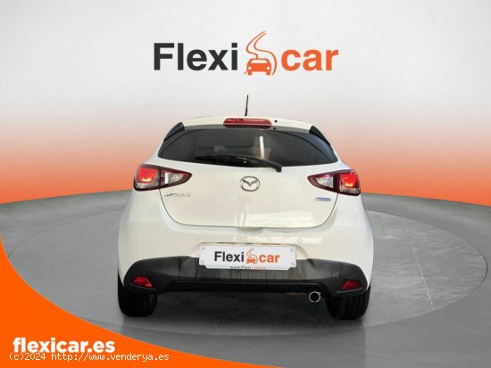 Mazda 2 Style 1.5 GE 77kW (105CV) - 5P (2015) - Vigo