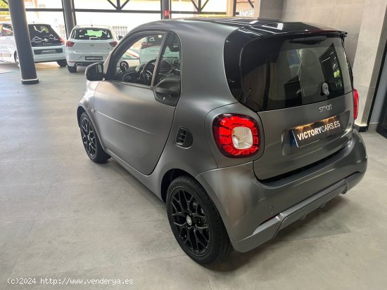 Smart Fortwo COUPE - Montaña los Vélez