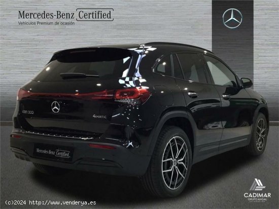 Mercedes EQA EQA 300 4MATIC - 