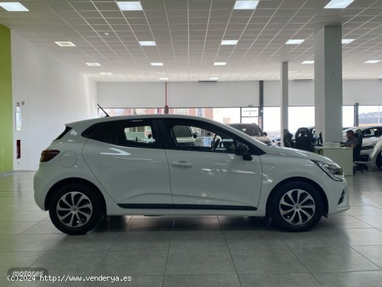 Renault Clio Business dCi 100 (74kw) de 2022 con 71.000 Km por 15.800 EUR. en Malaga