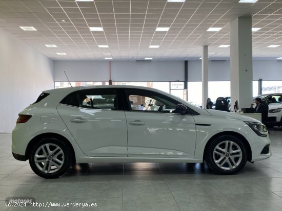 Renault Megane Business Blue dCi 85 kW (115CV) de 2020 con 34.000 Km por 18.300 EUR. en Malaga