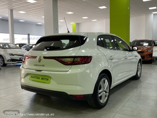 Renault Megane Business Blue dCi 85 kW (115CV) de 2020 con 34.000 Km por 18.300 EUR. en Malaga