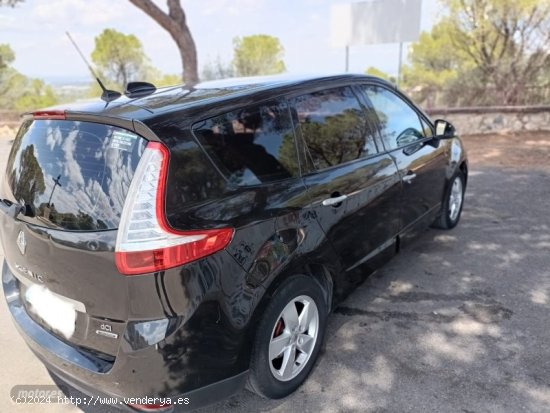 Renault Grand Scenic 1.5 DCi 105 Dynamique 5 plz de 2009 con 309.292 Km por 3.500 EUR. en Valencia