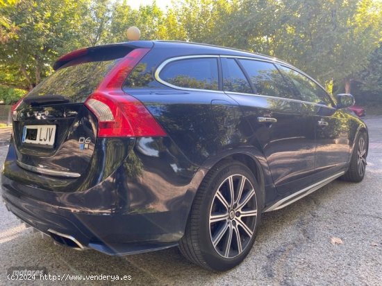 Volvo V 60 D6 de 2015 con 209.000 Km por 17.400 EUR. en Madrid