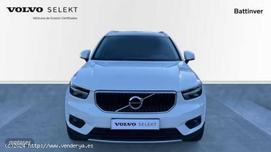 Volvo XC40 XC40 Momentum Pro, T2 automatico de 2021 con 49.298 Km por 25.900 EUR. en Madrid