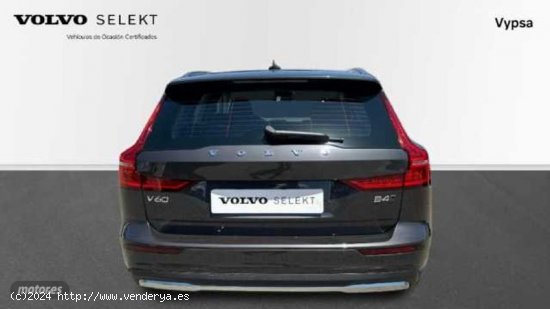 Volvo V 60 2.0 B4 D CROSS COUNTRY CORE AUTO AWD 197 5P de 2023 con 32.485 Km por 42.900 EUR. en Cord