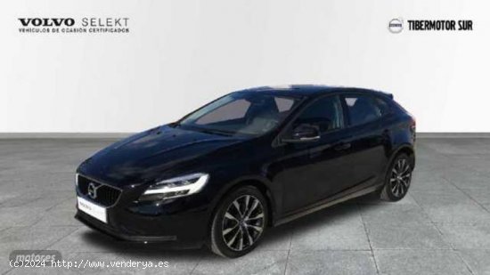 Volvo V 40 2.0 T3 MOMENTUM 152 5P de 2019 con 26.955 Km por 22.895 EUR. en Madrid