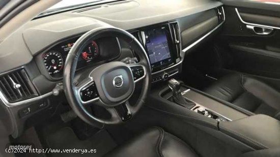 Volvo V 90 V90 Cross Country D5 AWD Pro Automatico de 2017 con 146.874 Km por 34.900 EUR. en Almeria