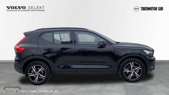 Volvo XC40 2.0 B4 G R-DESIGN AUTO 197 5P de 2021 con 4.876 Km por 46.895 EUR. en Madrid