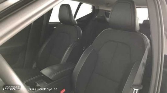 Volvo XC40 XC40 T3 Momentum Manual de 2019 con 79.743 Km por 33.900 EUR. en Almeria