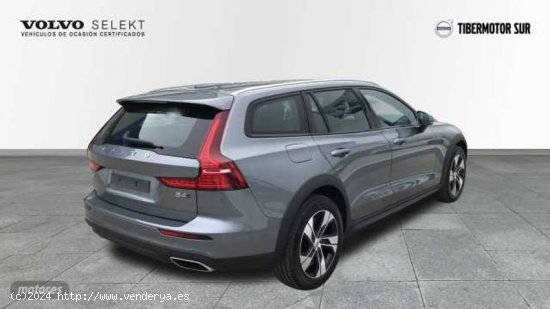 Volvo V 60 2.0 B4 D CROSS COUNTRY AUTO AWD 197 5P de 2021 con 12.972 Km por 45.895 EUR. en Madrid