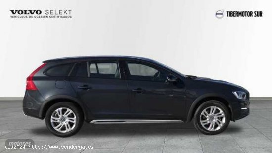 Volvo V 60 2.0 D3 PLUS 150 5P de 2017 con 50.022 Km por 24.795 EUR. en Madrid