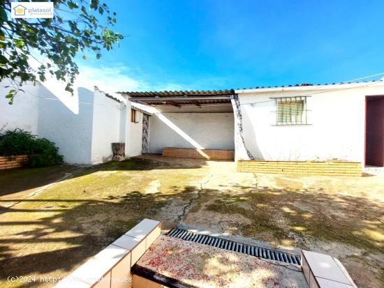 Venta de casa de pueblo con encanto en Aznalcollar, Sevilla - SEVILLA