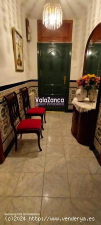 VALAZANCA VENDE CASA BAJA CON GRAN PATIO EN EL CENTRO DE ILLESCAS - TOLEDO