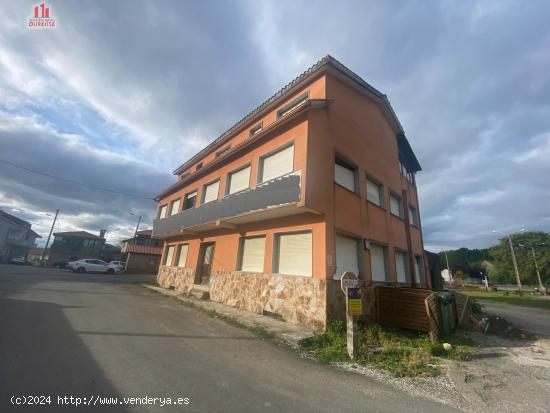 REF:05312  AMPLIA EDIFICACIÓN ACONDICIONADA COMO LOCAL COMERCIAL Y VIVIENDA - ORENSE