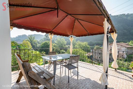 Casa independiente con terreno en Cartes - CANTABRIA