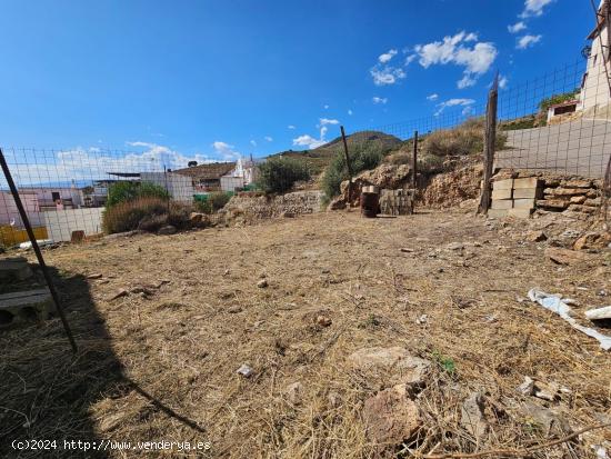 SOLAR URBANO - ALMERIA