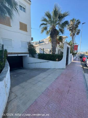 GARAGE CERRADO DE 17 M² EN EL RESIDENCIAL CALA REDONDA - ALICANTE