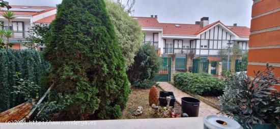 Espectacular chalet adosado en la Urbanización La Magdalena de Santurtzi - VIZCAYA