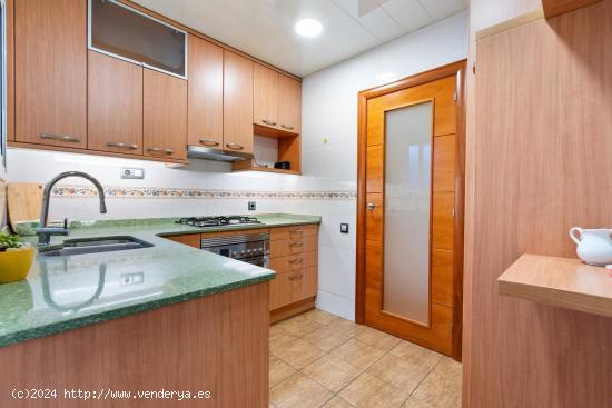 ¡Bienvenidos a este espectacular piso en venta! - BARCELONA