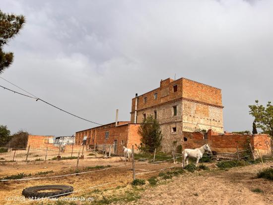 CASA PAIRAL EN VENDA A SANTA MARGARIDA DE MONTBUI - BARCELONA