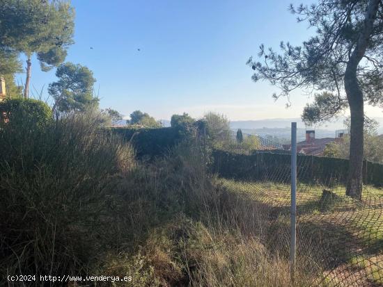 FANTÁSTICO TERRENO URBANIZABLE EN ESPARREGUERA - BARCELONA