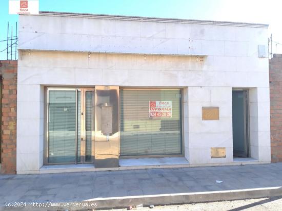 MONTIJO, VENTA VIVIENDA PARA ADAPTARLA, EXCELENTES CALIDADES - BADAJOZ