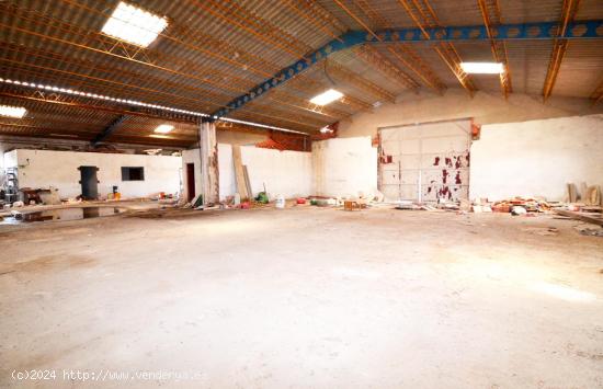 Urbis te ofrece una nave industrial en venta en Garcihernández, Salamanca. - SALAMANCA