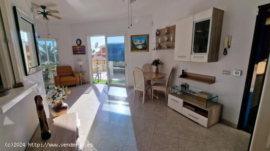 VILLA EN PRIMERA LINEA DEL MAR EN LOS CRISTIANOS - SANTA CRUZ DE TENERIFE