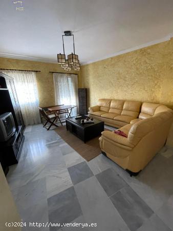 SE VENDE PISO EN ZONA CENTRO - CADIZ