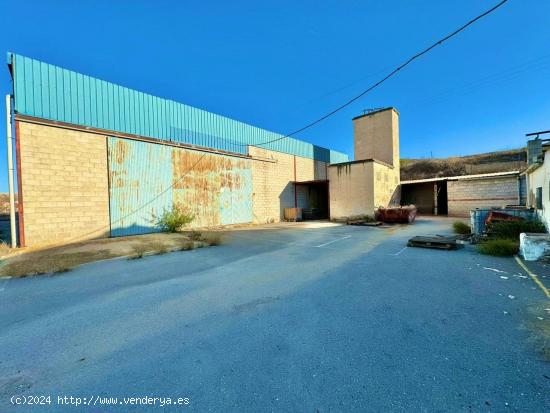 Nave industrial de 400 m² en venta en el municipio de Aspe, Alicante. - ALICANTE