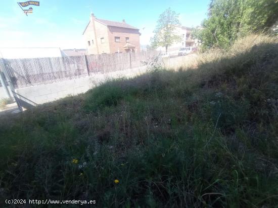 TERRENO URBANO PARA EDIFICAR A SOLO 3 MINUTOS DEL PUEBLO. ZONA CAN PERICH-SENTMENAT - BARCELONA