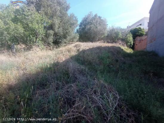 TERRENO URBANO PARA EDIFICAR A SOLO 3 MINUTOS DEL PUEBLO. ZONA CAN PERICH-SENTMENAT - BARCELONA