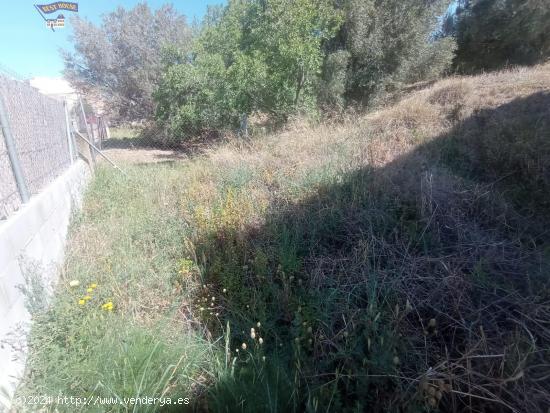 TERRENO URBANO PARA EDIFICAR A SOLO 3 MINUTOS DEL PUEBLO. ZONA CAN PERICH-SENTMENAT - BARCELONA