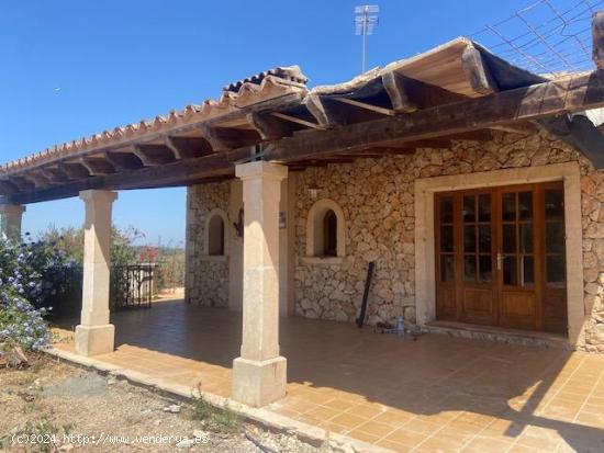 FINCA RUSTICA  EN RUBERTS DE PIEDRA CON LICENCIA VACACIONAL Y PISCINA - BALEARES