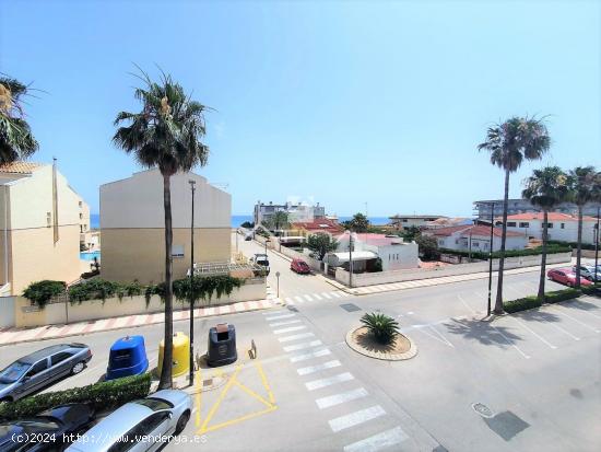  Apartamento totalmente reformado con vistas al mar situado en  2ª línea playa Daimús - VALENCIA 