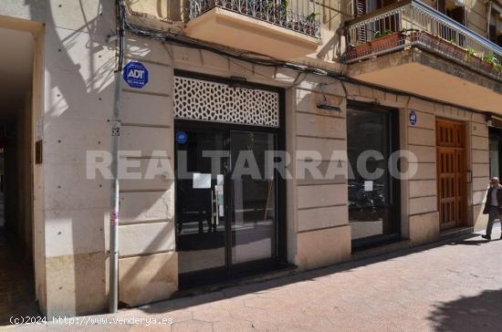 Estupendo local comercial en misma Raval Marti Folguera !! En Reus - TARRAGONA