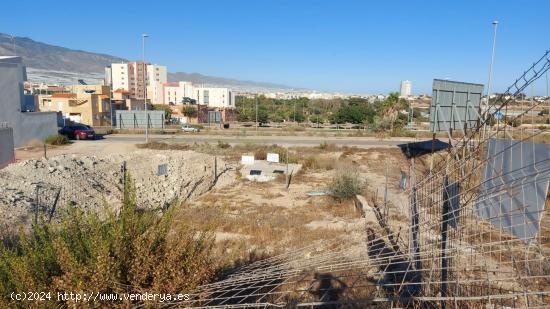 Solar en venta en La Loma de La Mezquita - ALMERIA