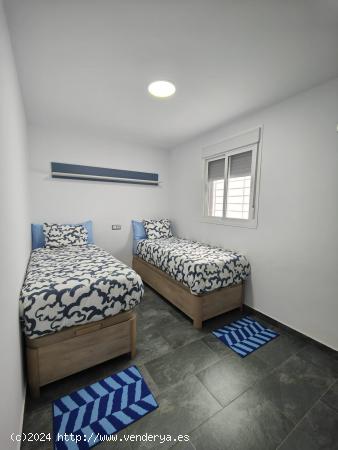 Estupendo chalet en alquiler con apartamento separado - CADIZ