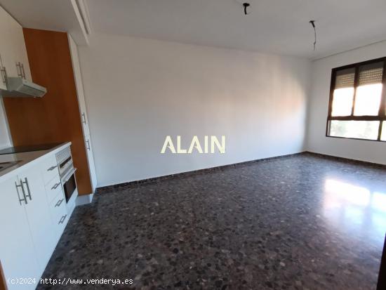  APARTAMENTO PARA ENTRAR - VALENCIA 