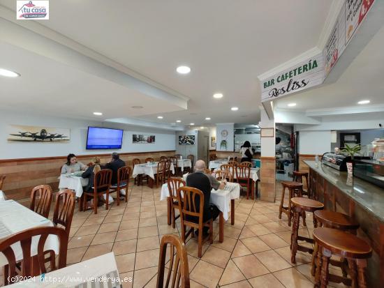   OPORTUNIDAD   Se alquila o alquiler con opción a compra  Bar Cafetería con terraza y totalmente 