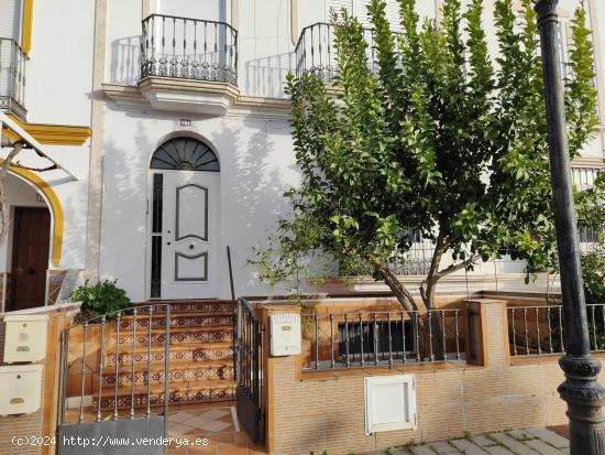 MAGNIFICO ATICO DE TRES DORMITORIOS CON TERRAZA EN OLVERA - CADIZ