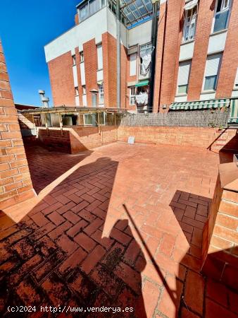 Piso con terraza de 60m2 en Peramas - BARCELONA