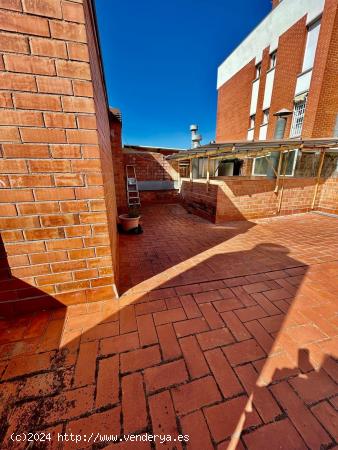 Piso con terraza de 60m2 en Peramas - BARCELONA