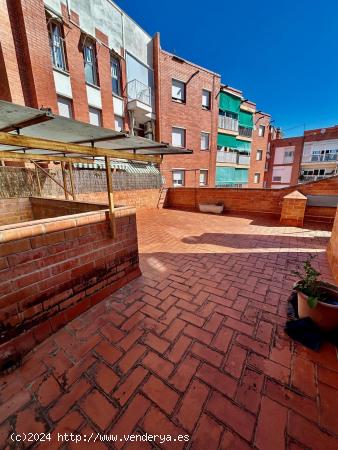 Piso con terraza de 60m2 en Peramas - BARCELONA